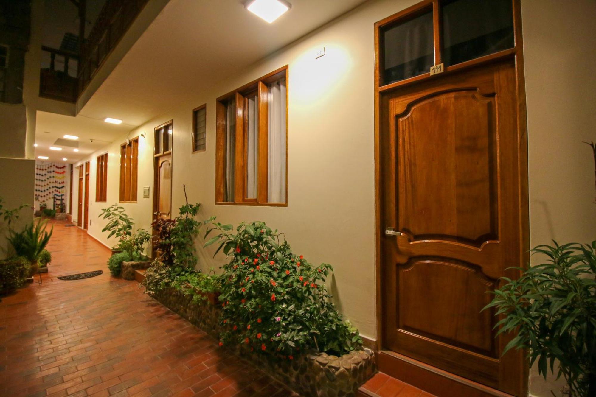 Hotel El Chasqui Ollantaytambo Exterior foto